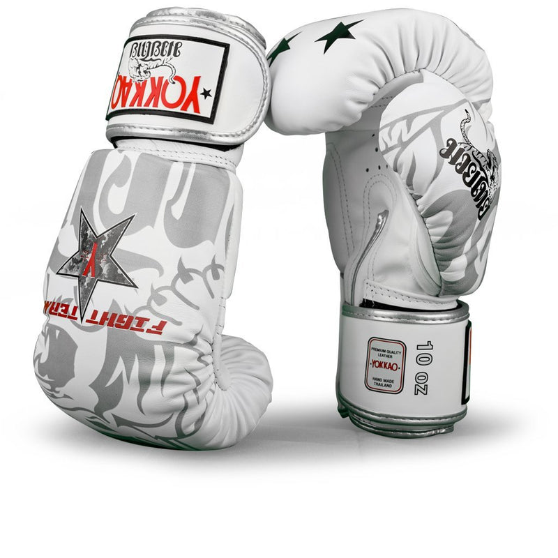 FIGHT TEAM BOXING GLOVES.